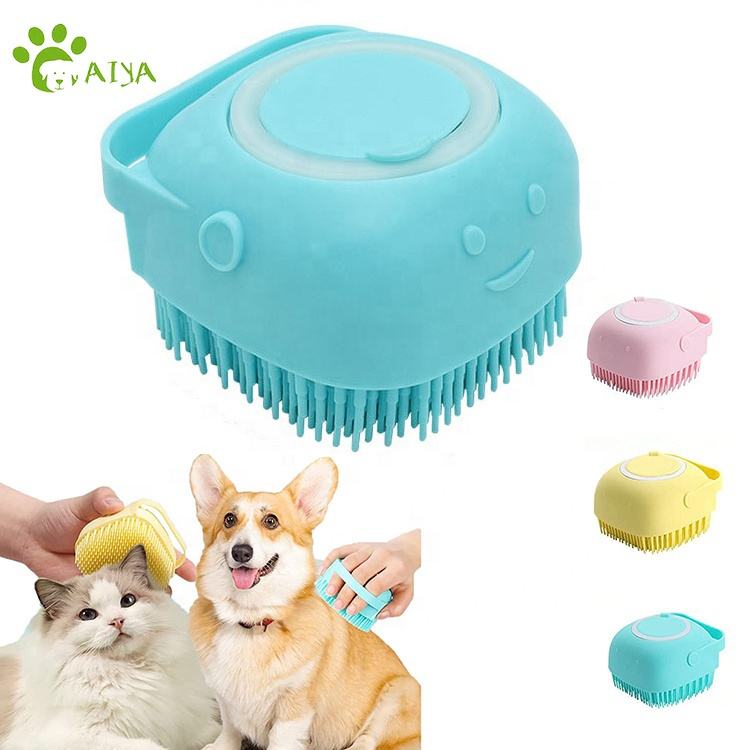 Brosse de douche avec distributeur de savon